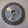 Disque de frein garni, 2 faces, cannelé 6 dents